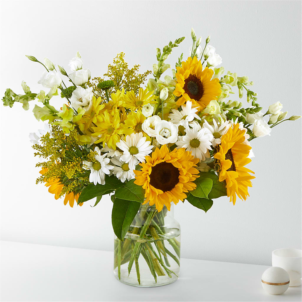 Hello Sunshine Bouquet – Village Bloom Florist, Folsom LA
