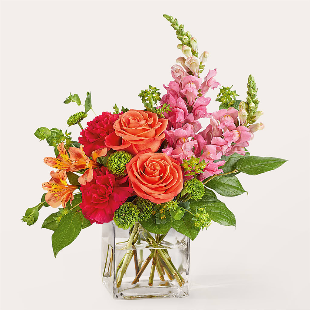 Cosmopolitan Bouquet – Village Bloom Florist, Folsom LA