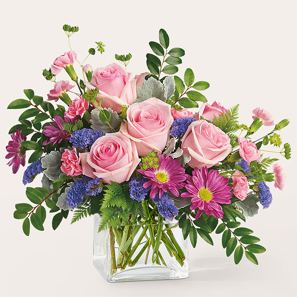 Starlet Bouquet – Village Bloom Florist, Folsom LA