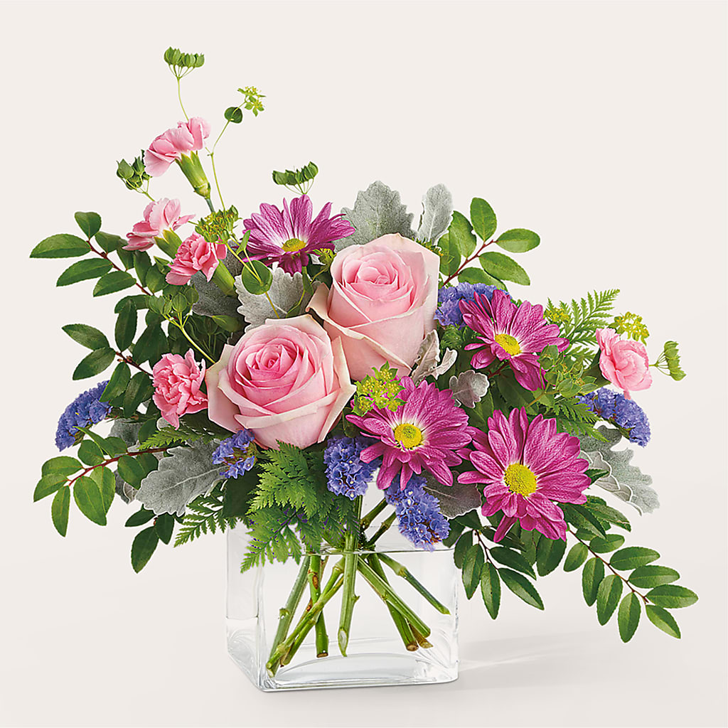 Starlet Bouquet – Village Bloom Florist, Folsom LA