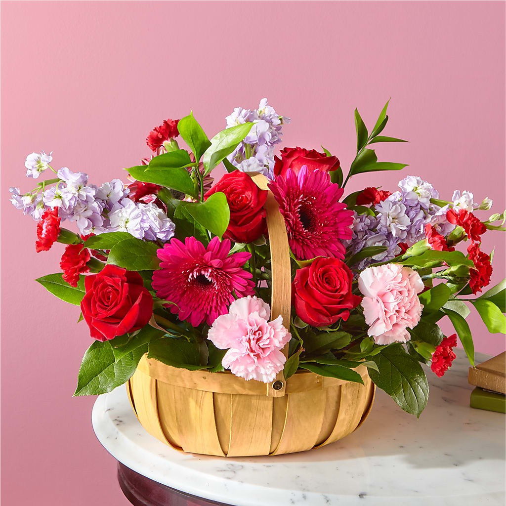 Pink Picnic Basket – Village Bloom Florist, Folsom LA