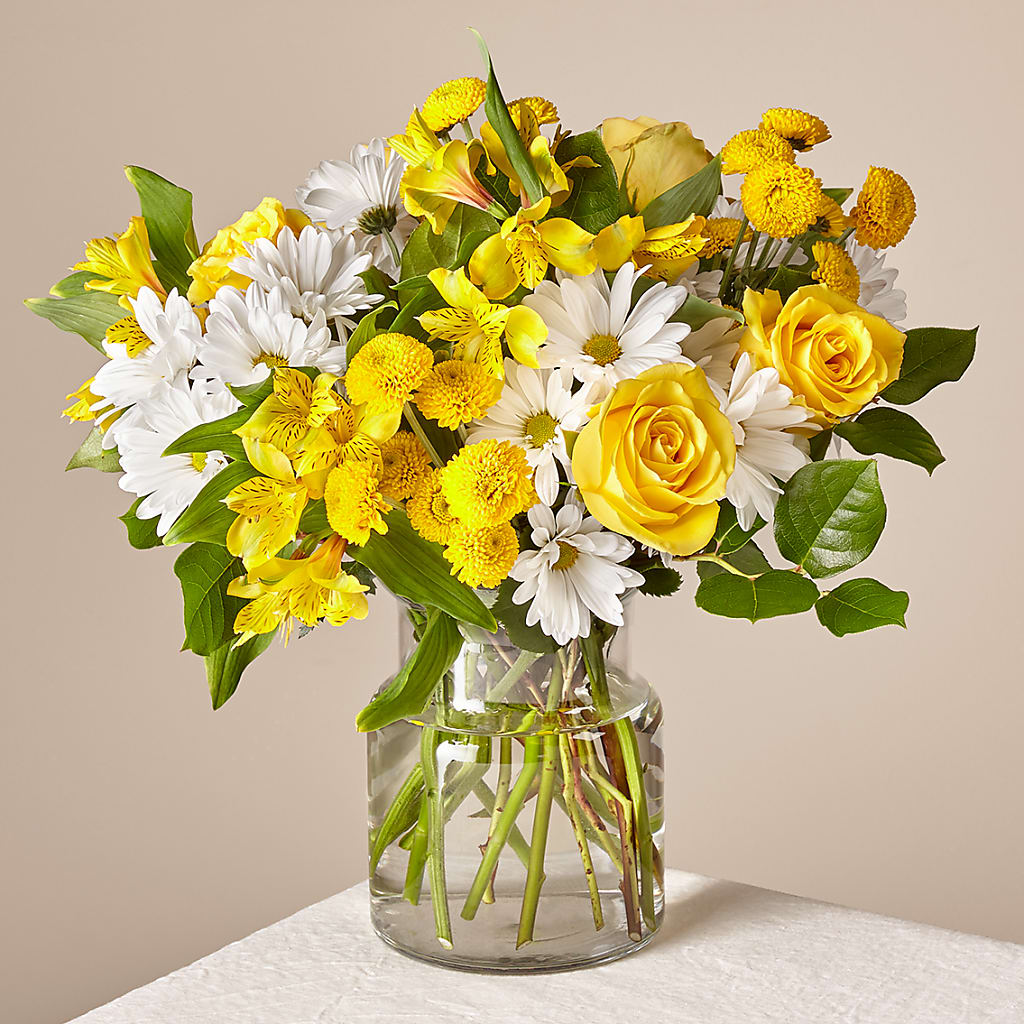 Sunny Sentiments Bouquet – Village Bloom Florist, Folsom LA