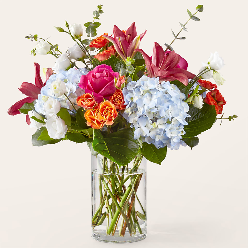 Awestruck Luxury Bouquet – Village Bloom Florist, Folsom LA