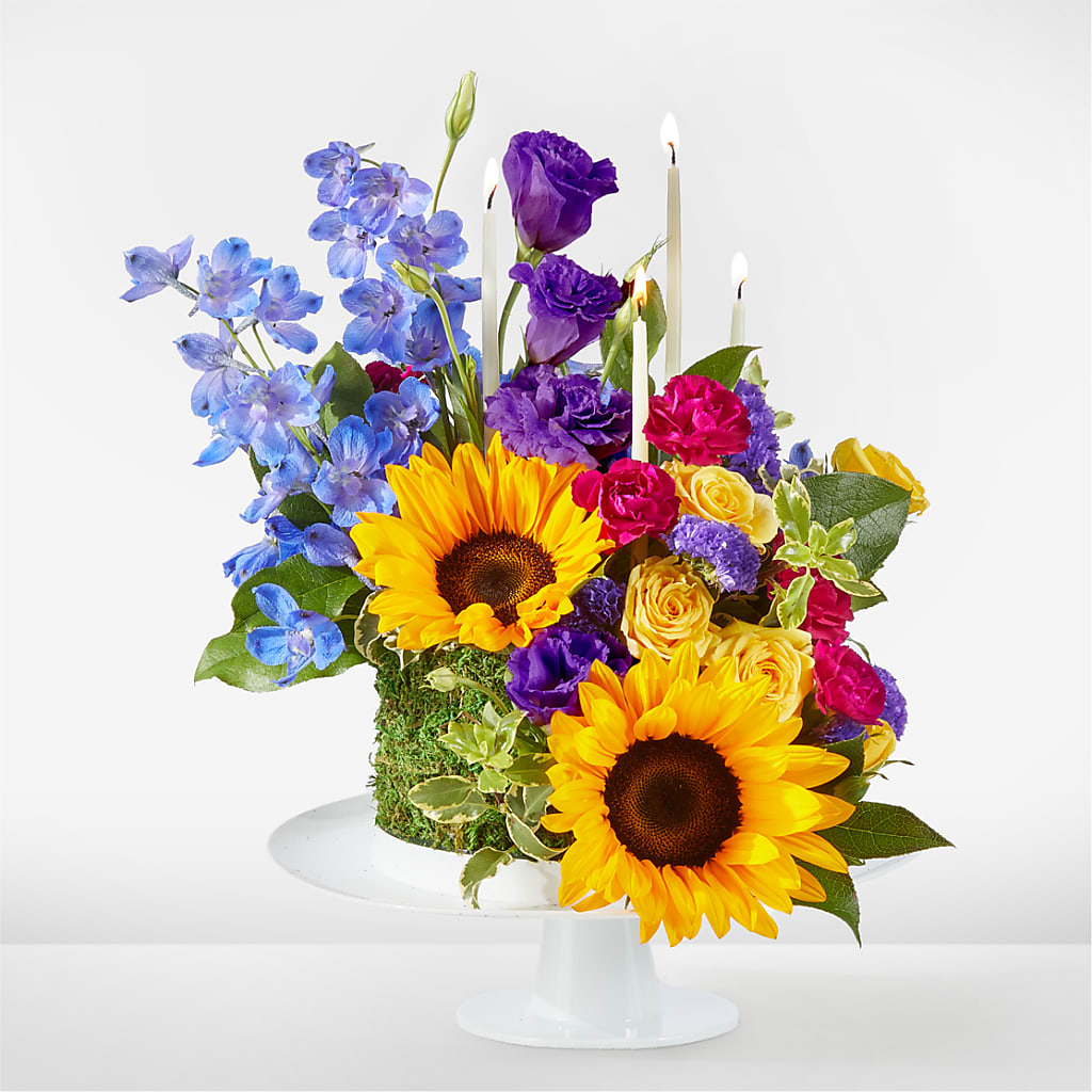 Star of the Day Floral Cake – Village Bloom Florist, Folsom LA
