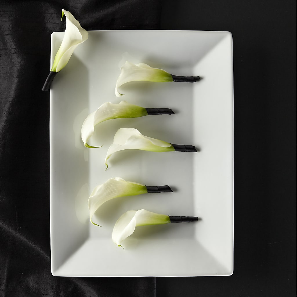 Calla Lily Promise Boutonniere – Village Bloom Florist, Folsom LA