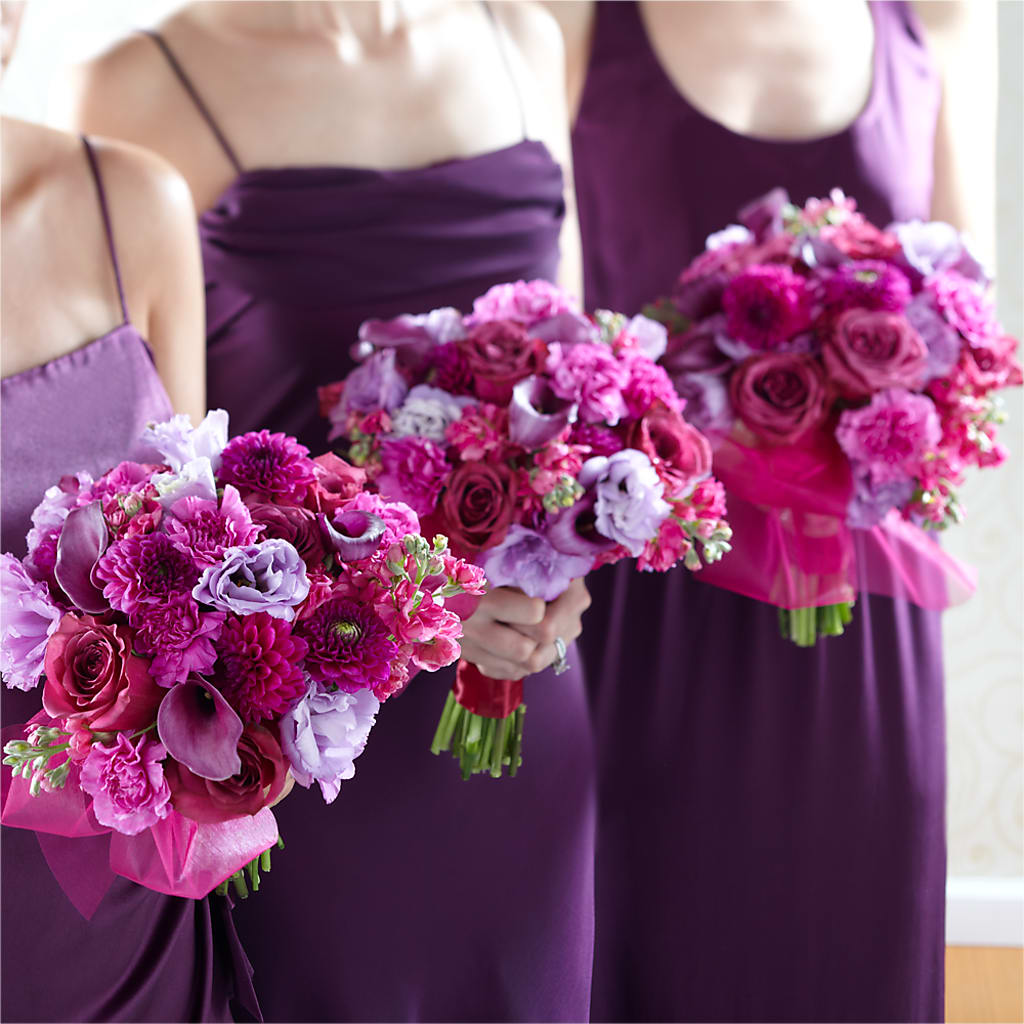 Bridesmaid's Garden Bouquet – Village Bloom Florist, Folsom LA
