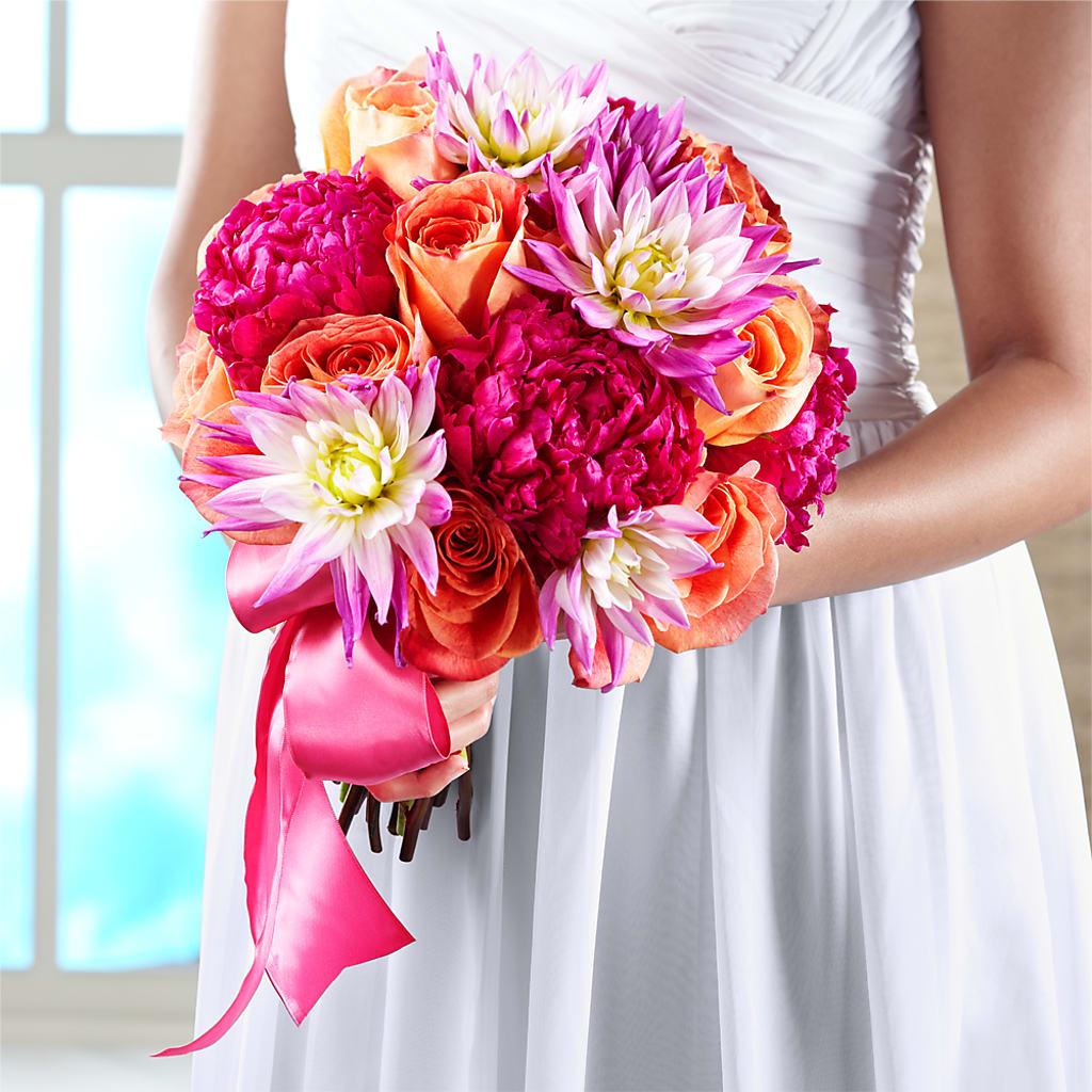 New Love Bouquet – Village Bloom Florist, Folsom LA