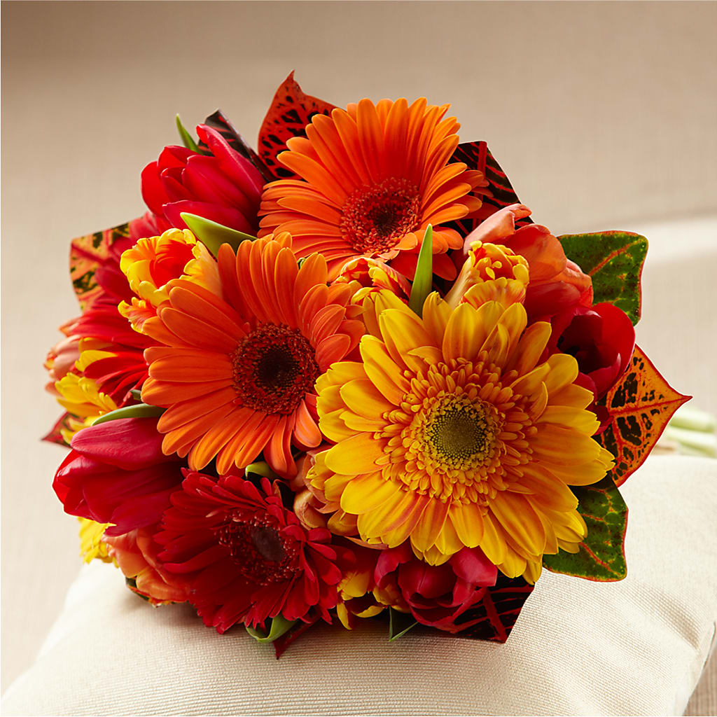 Sunglow Bouquet – Village Bloom Florist, Folsom LA