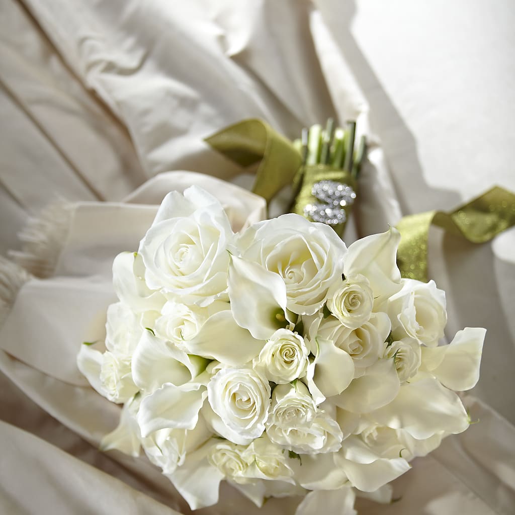 Serene Highness Bouquet – Village Bloom Florist, Folsom LA