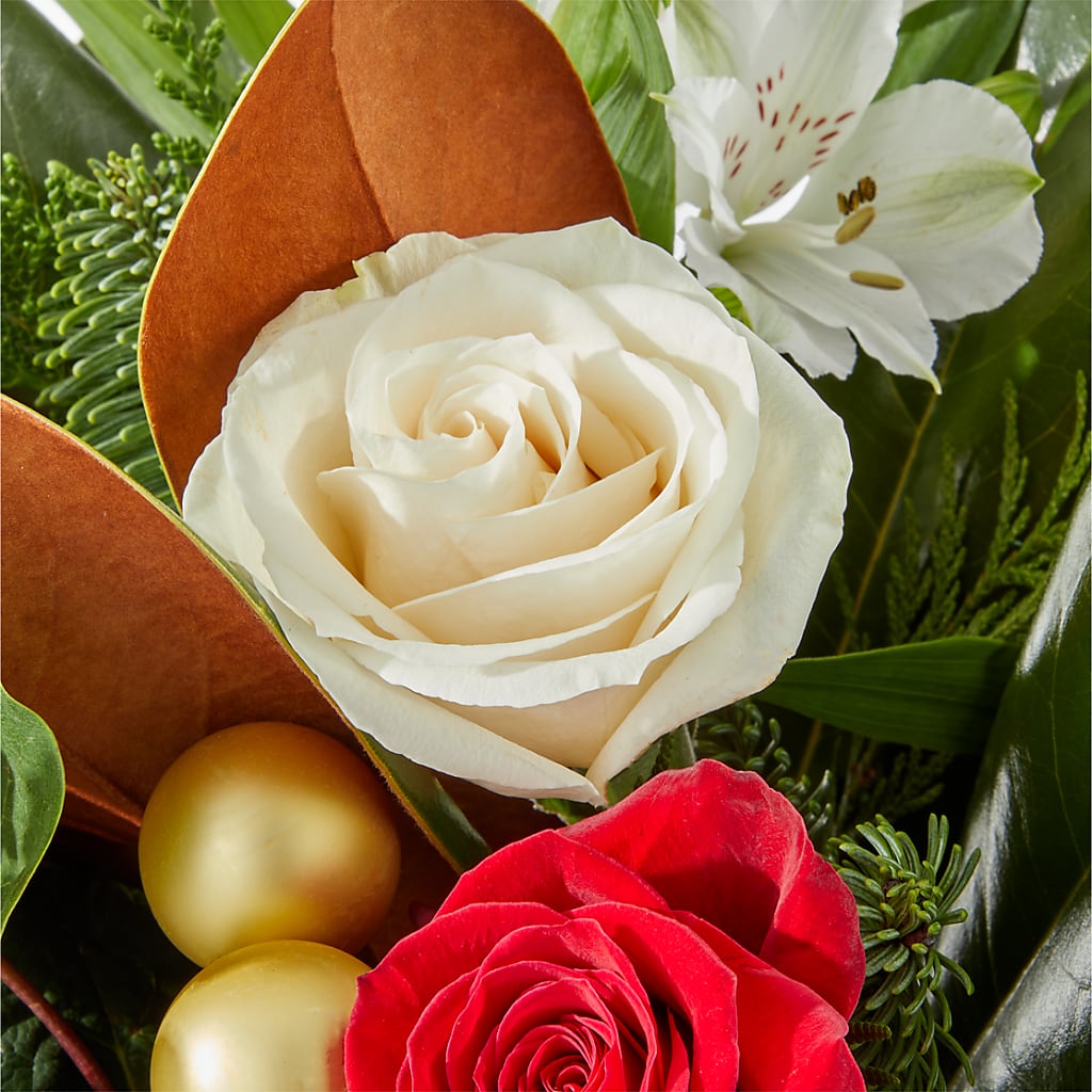 Joy & Jolly Bouquet –  Village Bloom Florist, Folsom LA