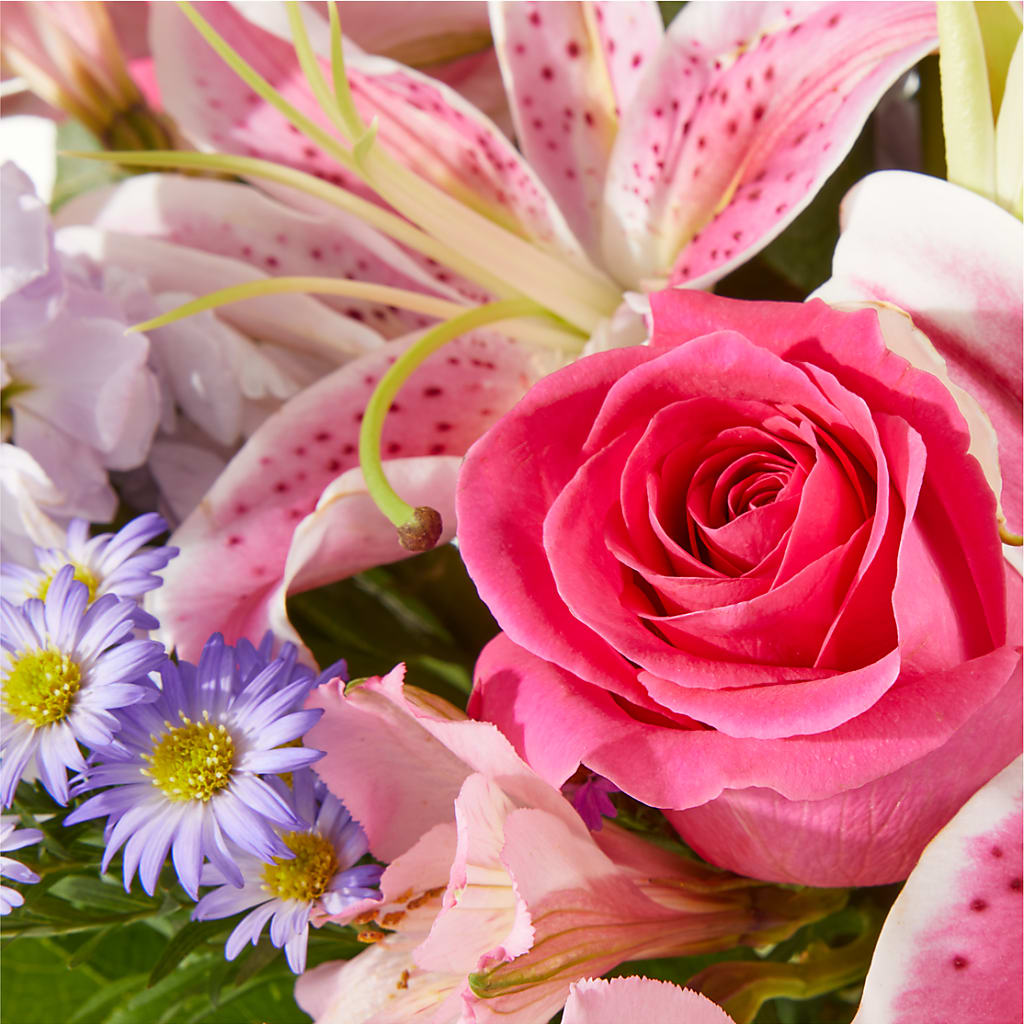 Pressing Petals Bouquet –  Village Bloom Florist, Folsom LA
