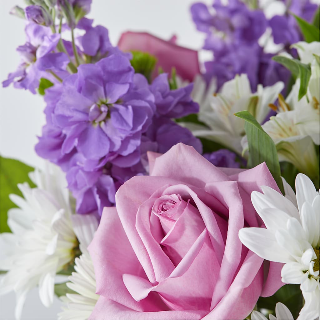 Garden of Peace Bouquet –  Village Bloom Florist, Folsom LA