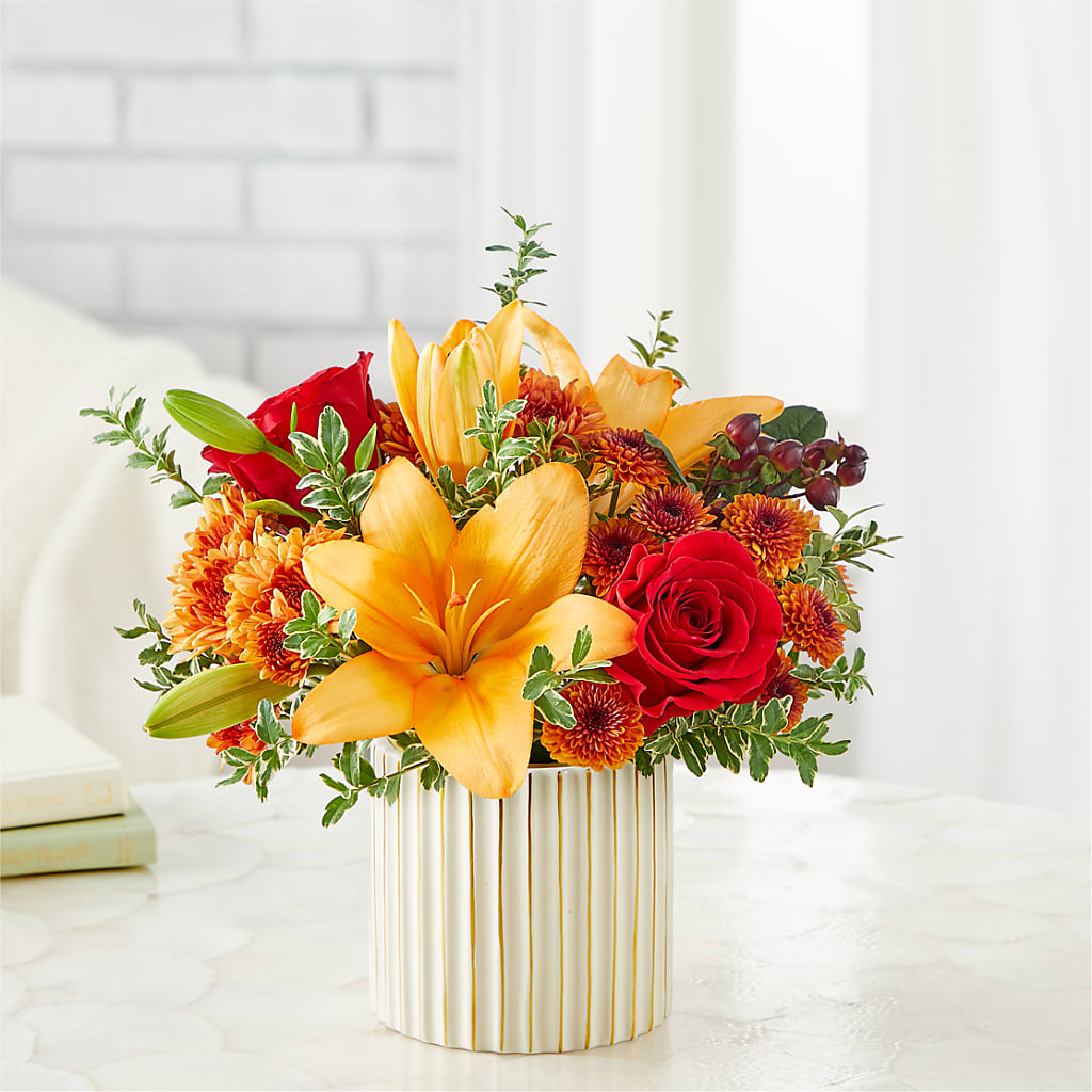 Scarlet Skies Bouquet –  Village Bloom Florist, Folsom LA