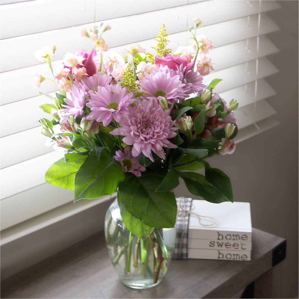 Pastel Tradition - A Florist Original –  Village Bloom Florist, Folsom LA