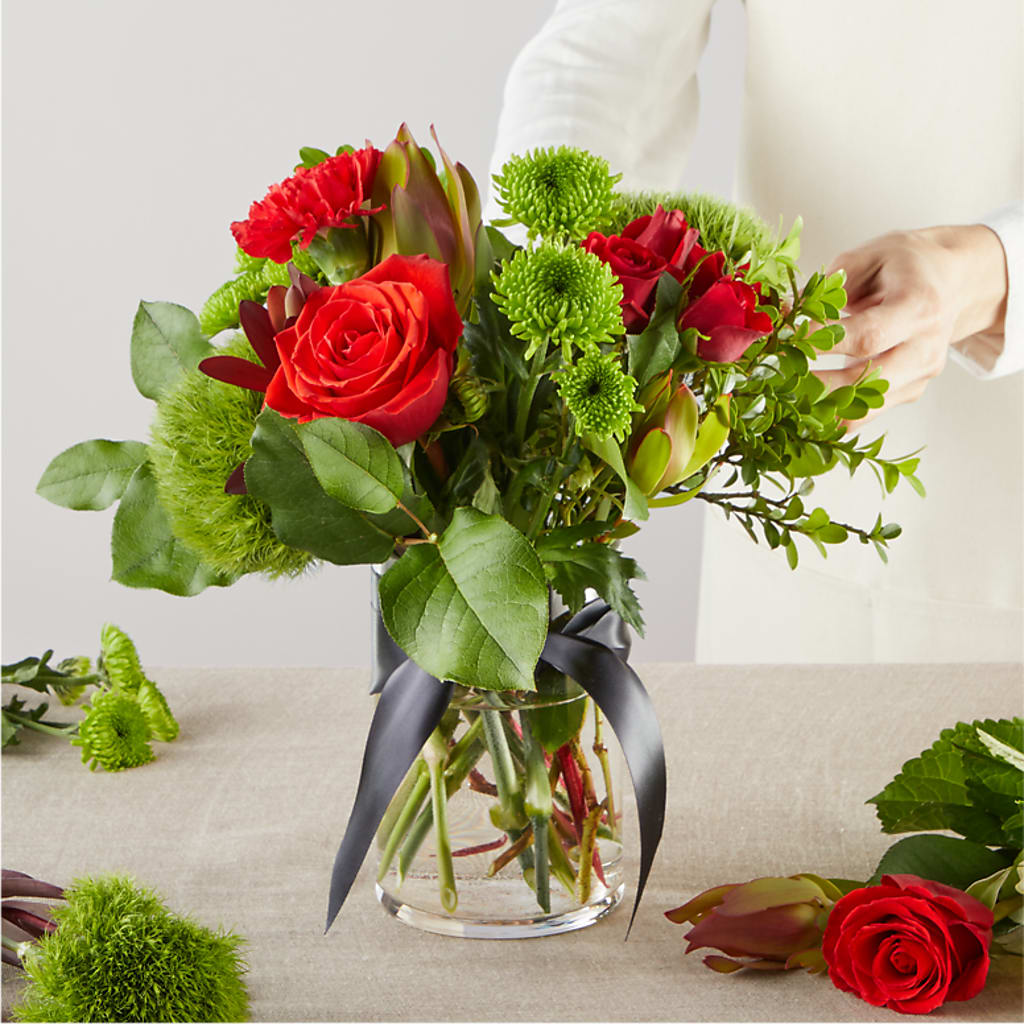 Heritage Kindle – A Florist Original –  Village Bloom Florist, Folsom LA