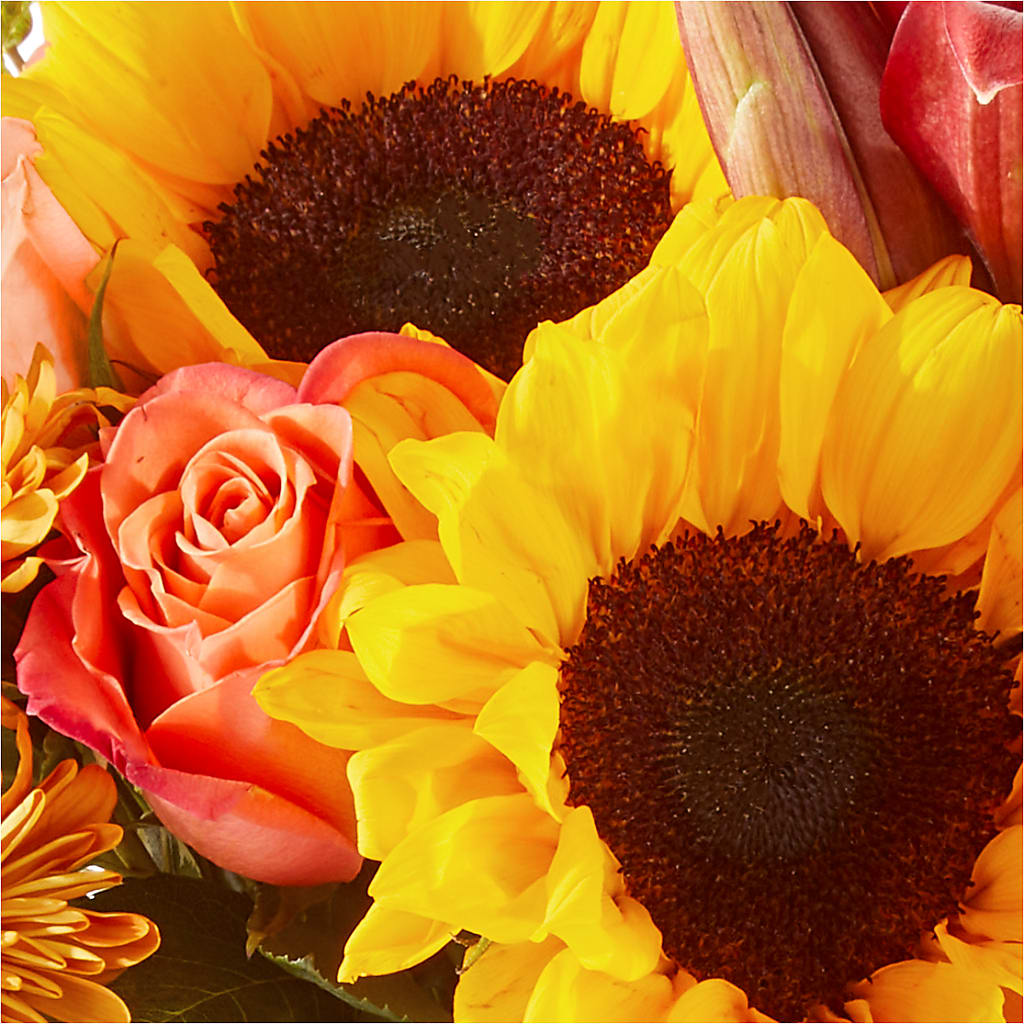 Acorn Lane Bouquet –  Village Bloom Florist, Folsom LA