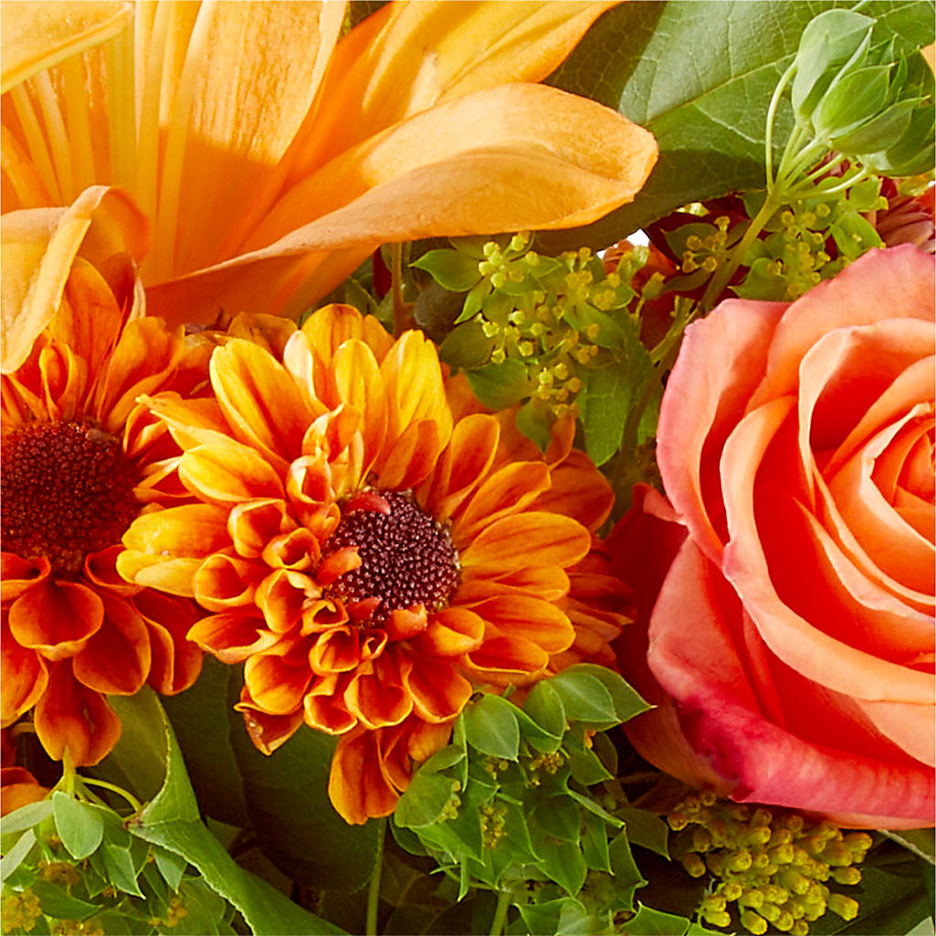 Honeycrisp Bouquet –  Village Bloom Florist, Folsom LA