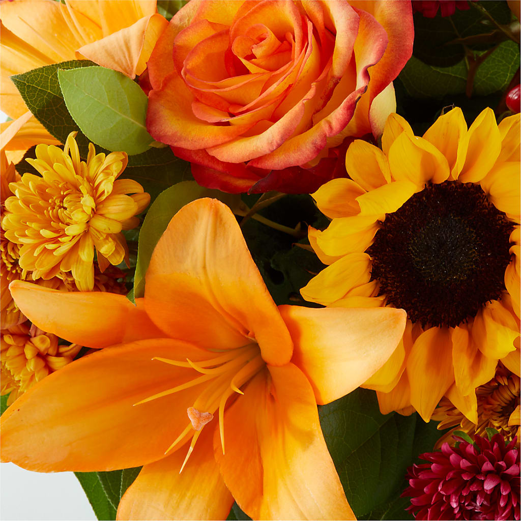 Grateful Centerpiece –  Village Bloom Florist, Folsom LA