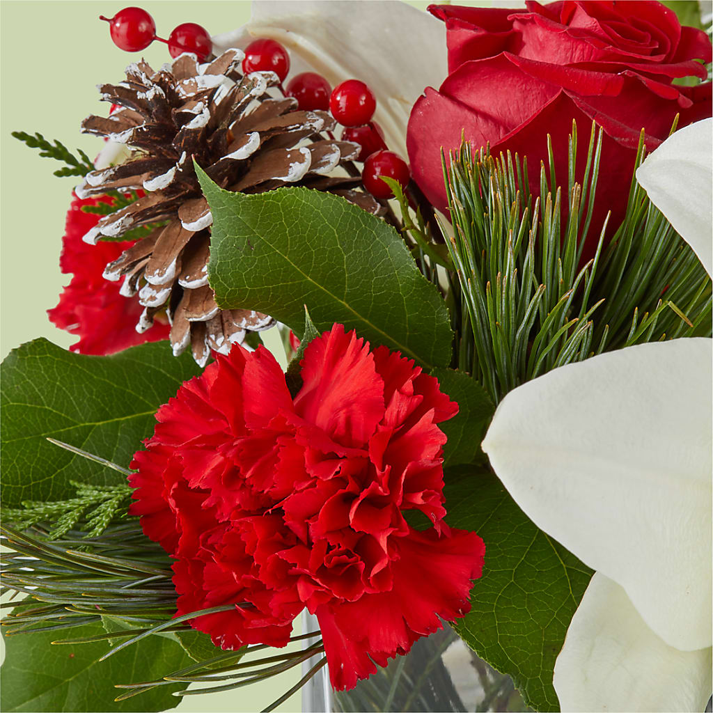Glistening Icicles Bouquet –  Village Bloom Florist, Folsom LA