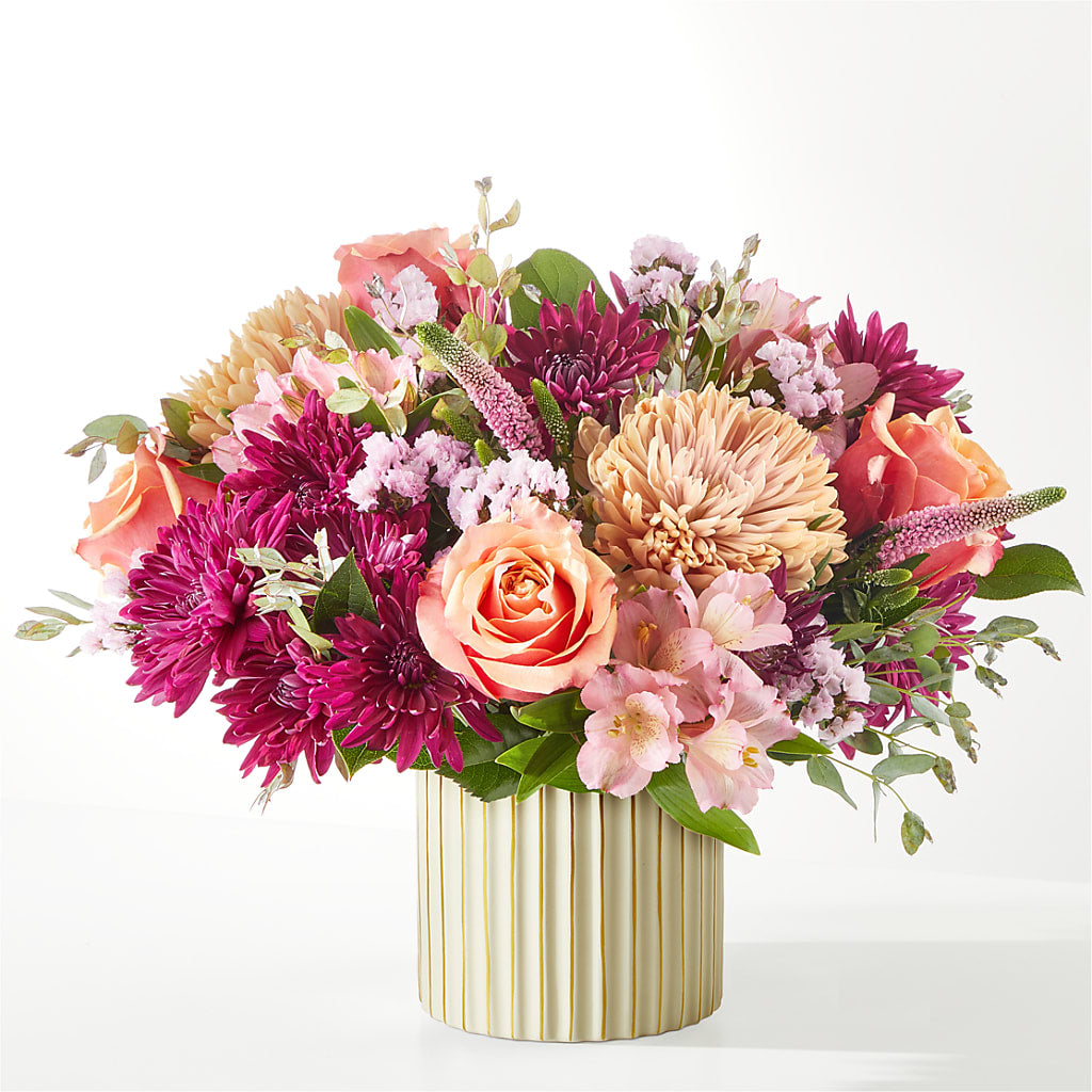 Berry Cobbler Bouquet with Ivory Vase –  Village Bloom Florist, Folsom LA