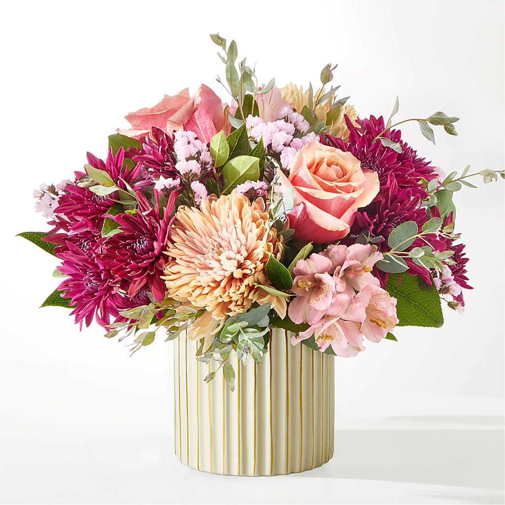 Berry Cobbler Bouquet with Ivory Vase –  Village Bloom Florist, Folsom LA