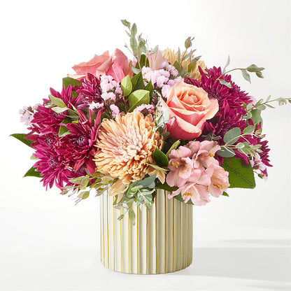 Berry Cobbler Bouquet with Ivory Vase –  Village Bloom Florist, Folsom LA